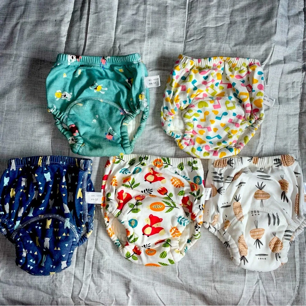 Reborn Baby Dolls Diapers 22 inch Newborn Reusable 4-Piece Pack Fit 22-24" - Picture 1 of 1